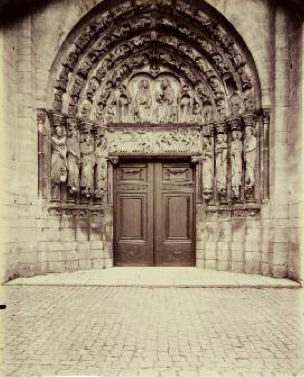 Porche de la cathédrale de Senlis